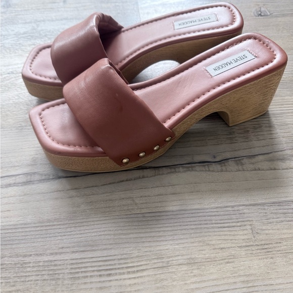 Steve Madden Chana Brown Faux Leather Wood-look Heel Studded Mules Size 10 - Picture 4 of 4